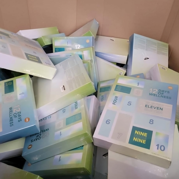 4 Sets Of 12 Days of Wellness - Picture 4 of 5